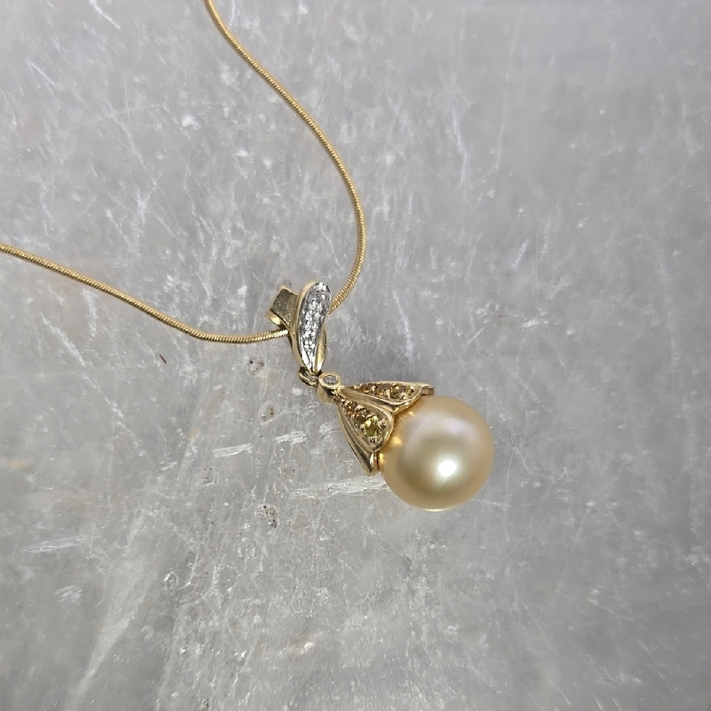 14kt Golden South Sea Pearl Pendant - Picture 8 of 10